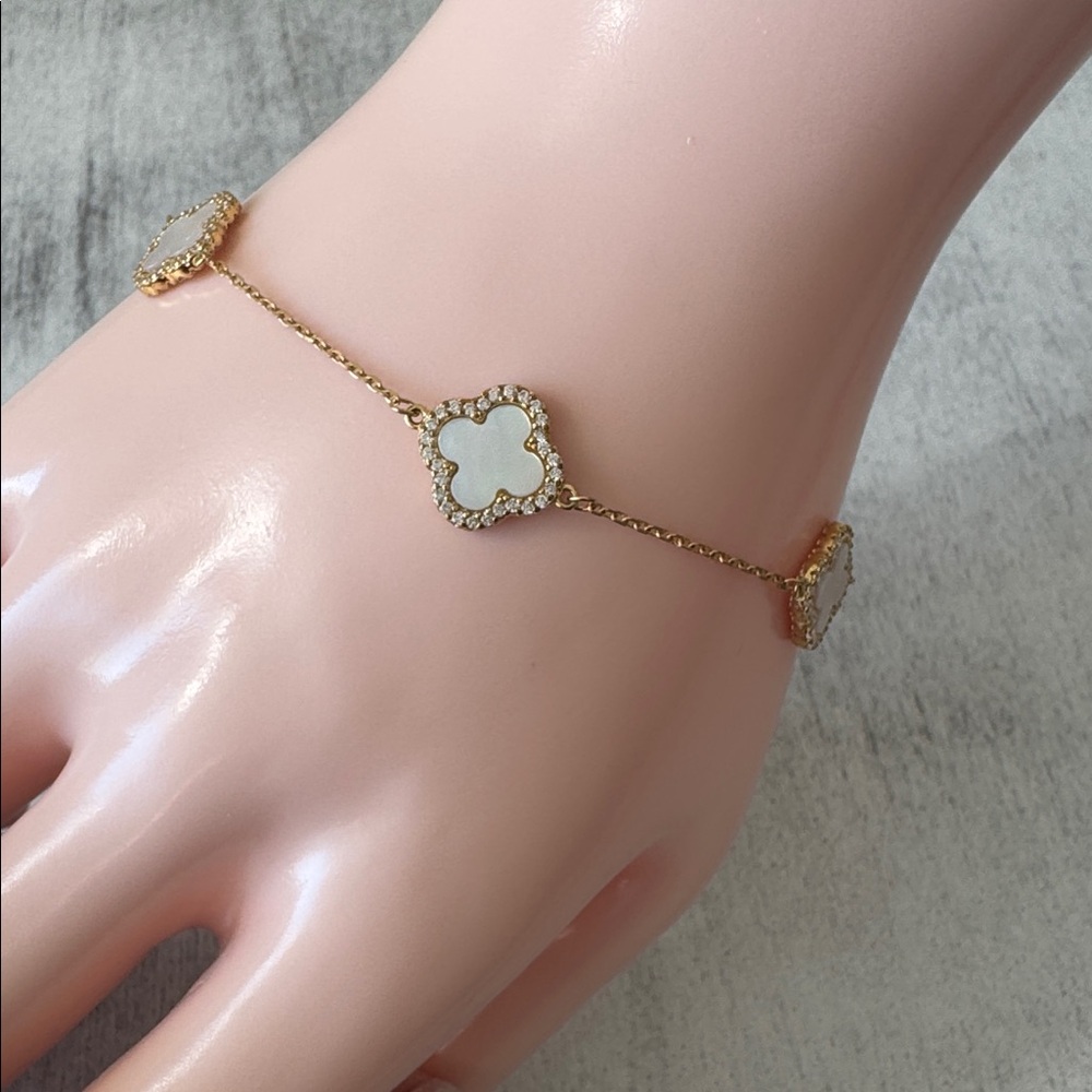 Rachel Zoe Gold Plated 925 Ster Silver Revers Bracelet Pave 3 Clover Moth OPearl - Picture 7 of 15